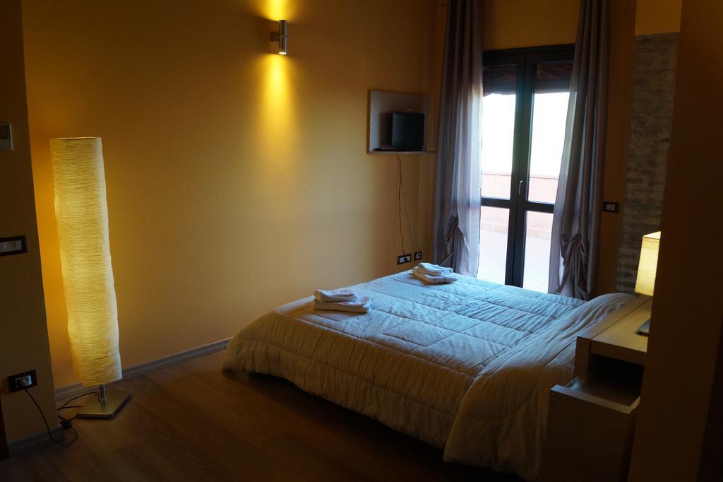 Conte Pietro Room&Breakfast Ferrara Luaran gambar