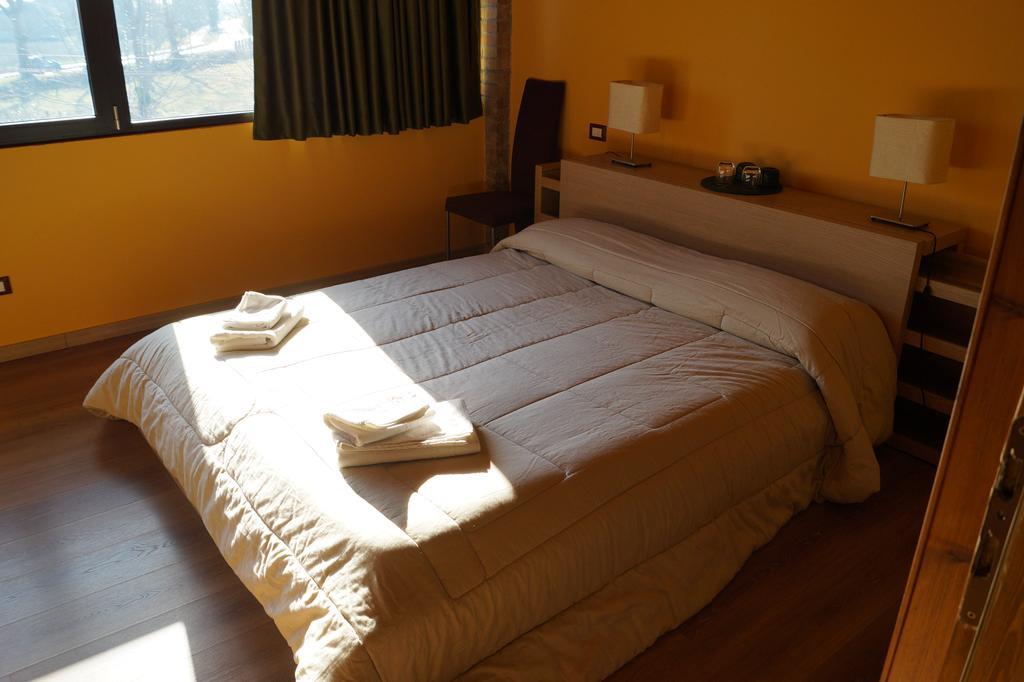 Conte Pietro Room&Breakfast Ferrara Luaran gambar